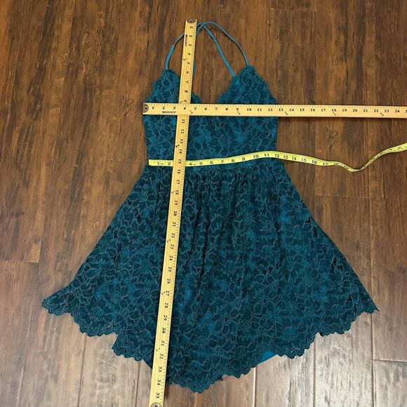 NWOT NBD REVOLVE Strappy Crossback Lace Mini Dress Fit & Flare Bluish Green - Picture 13 of 13